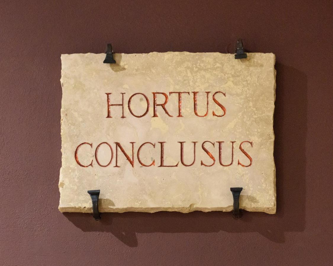 شقة Hortus Conclusus + Free Parking سيينا المظهر الخارجي الصورة